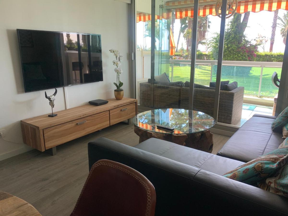 4-Star Beachfront Appartment- Sea View คานส์ ภายนอก รูปภาพ