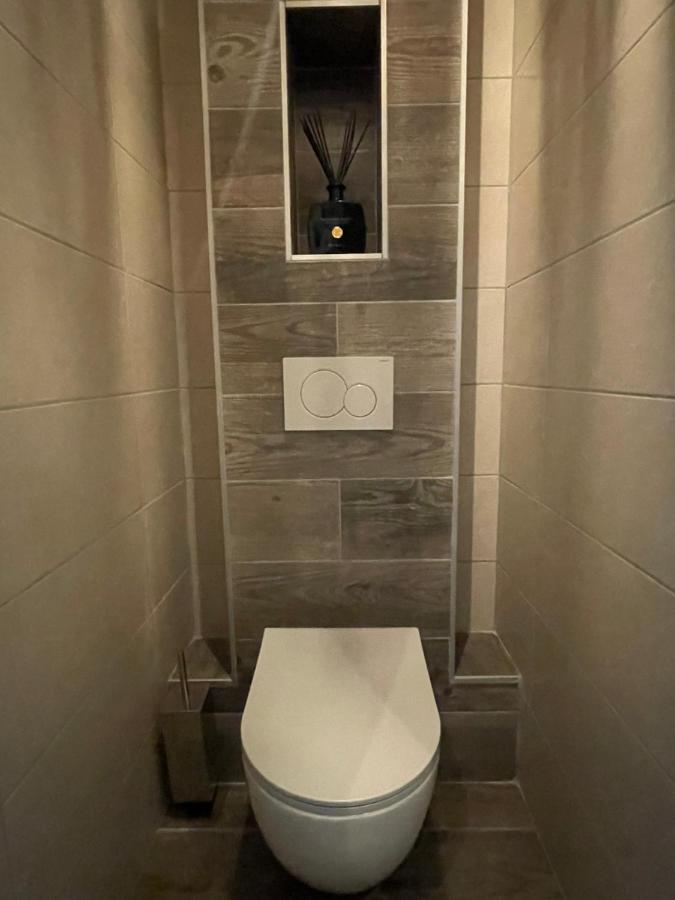 4-Star Beachfront Appartment- Sea View คานส์ ภายนอก รูปภาพ
